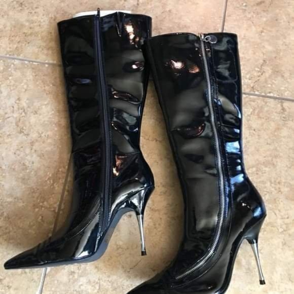 Womens leather boots